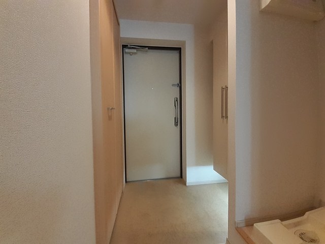 ベル　エミール 玄関