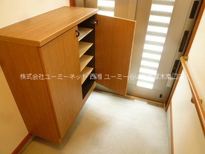 エクシード萩原1 玄関