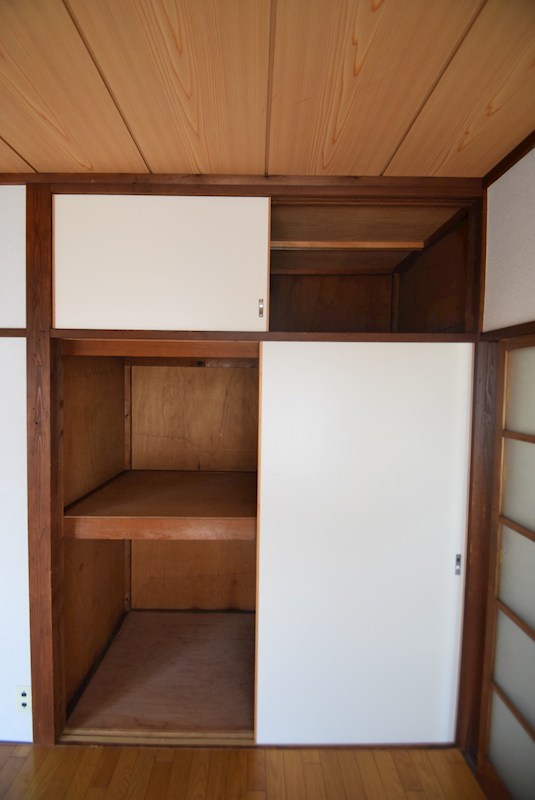 石田荘 収納