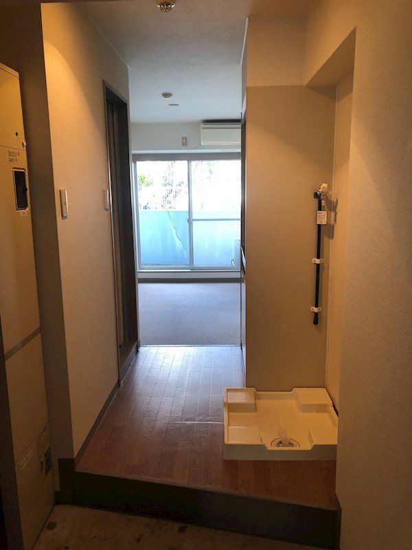 エストレージャ湘南 玄関