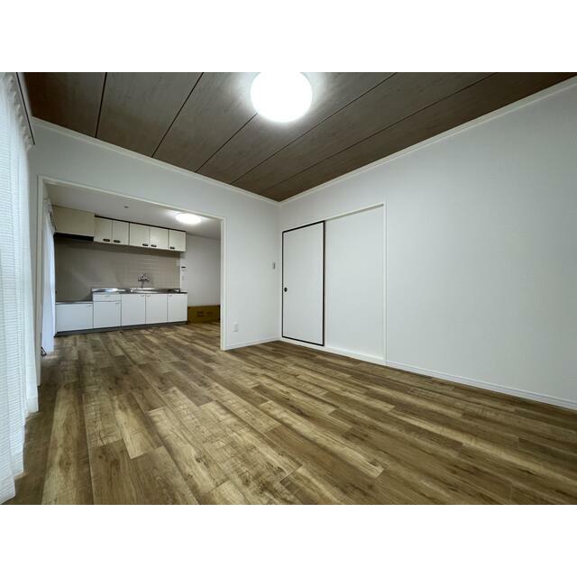 下古沢貸家 リビング