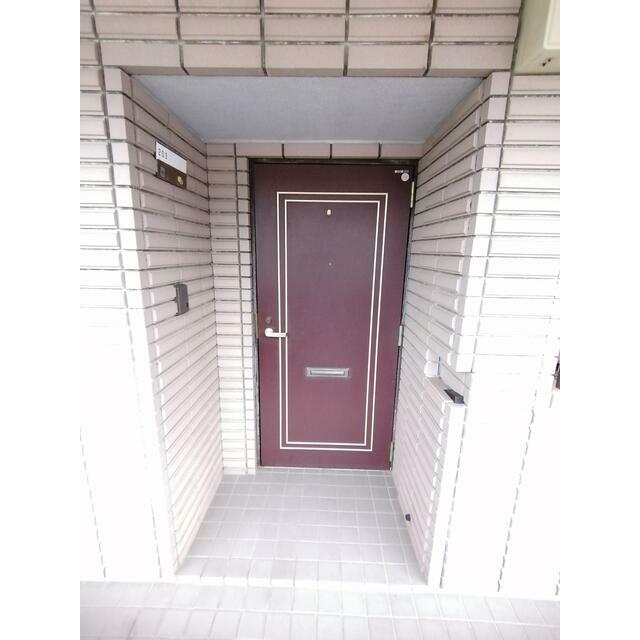 メゾン湯河原 玄関