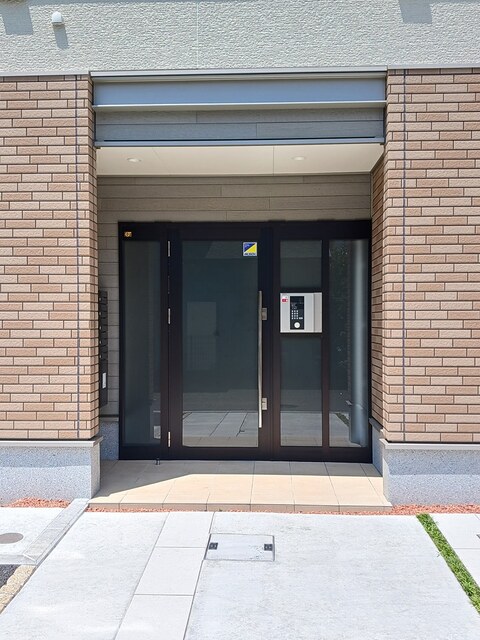 ヴァイオレット エントランス
