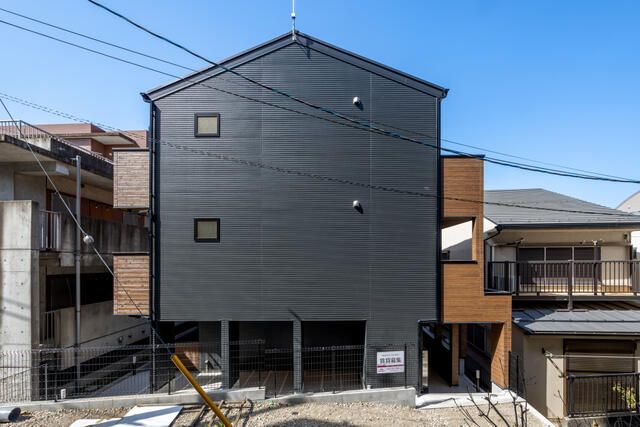 アザーレ・バモス藤沢本町 303号室 外観