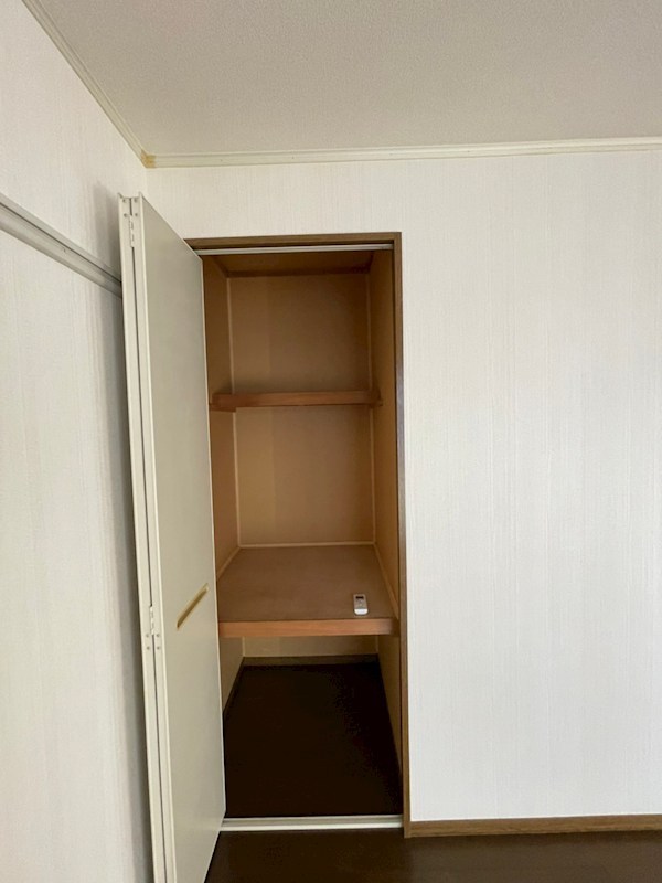プレミールタカハシ 収納