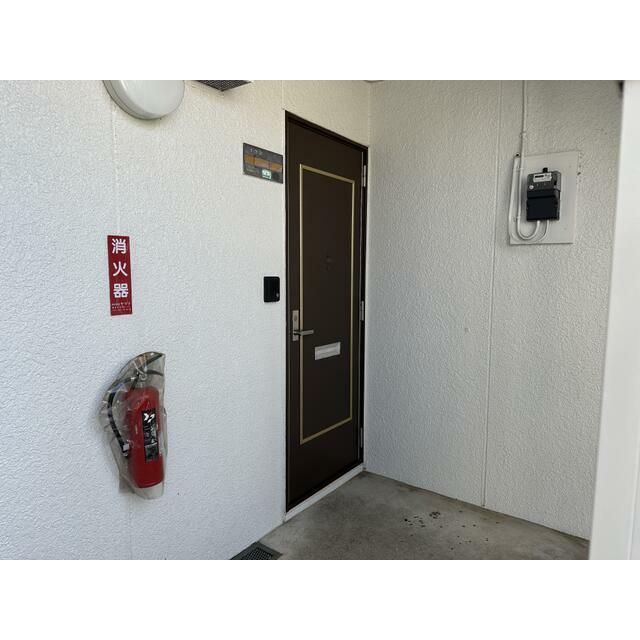 ハイツさつき 玄関