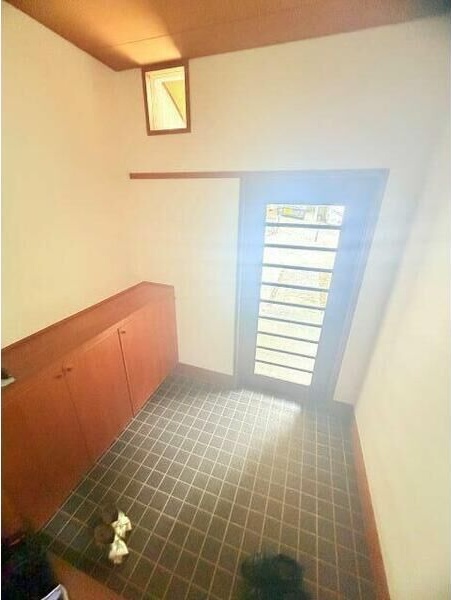長谷戸建 玄関
