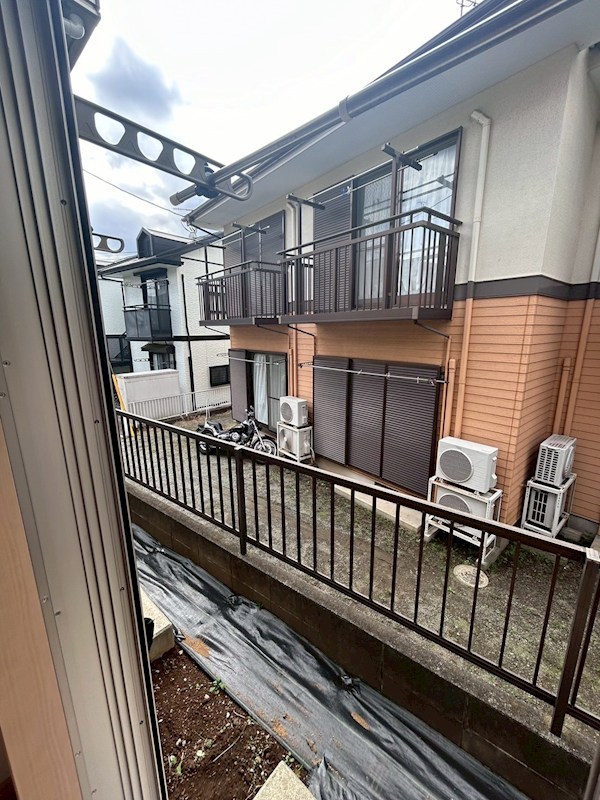 シュロスハイム東海大学前 ベランダ
