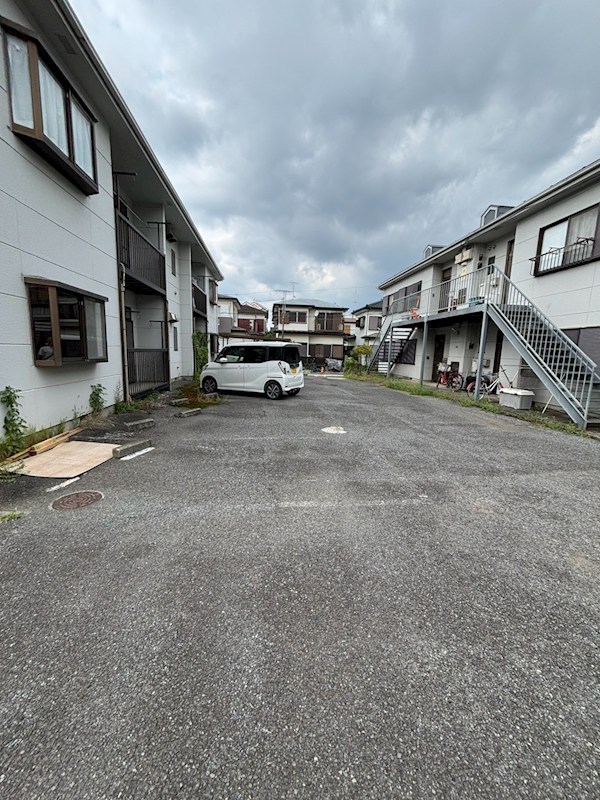 キャッスル石田 駐車場
