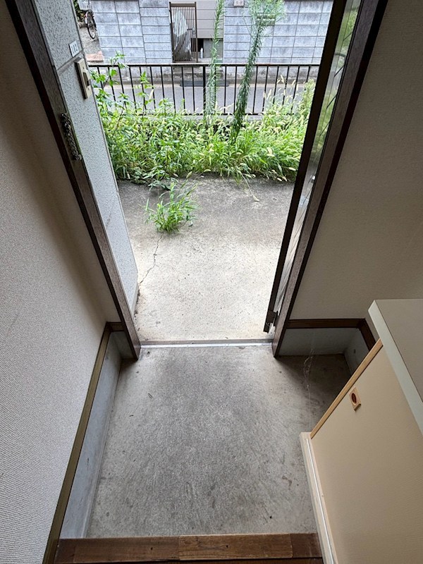 キャッスル石田 玄関