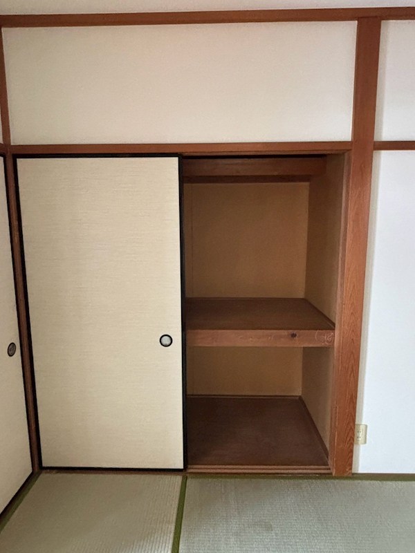 キャッスル石田 収納