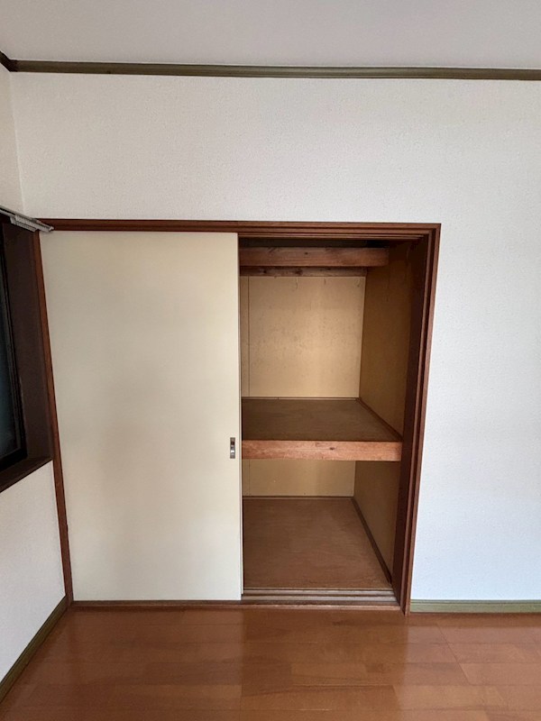 キャッスル石田 収納