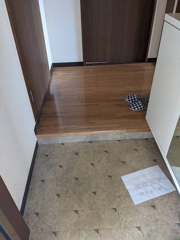 エクレール西湘 玄関