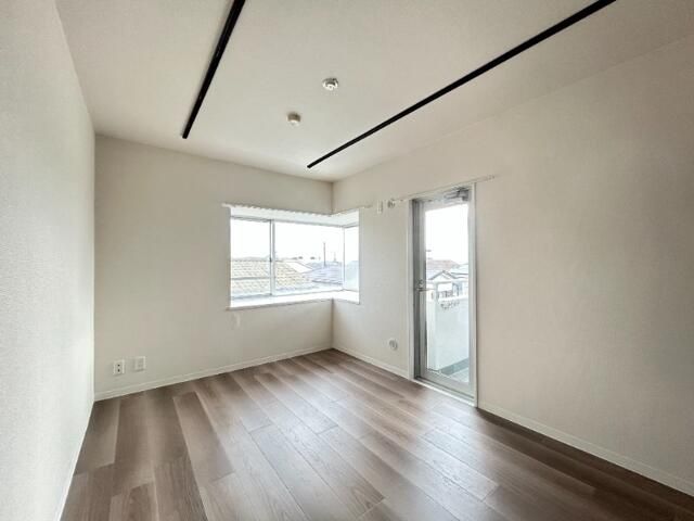 Fujisawa SAKURA Residence リビング