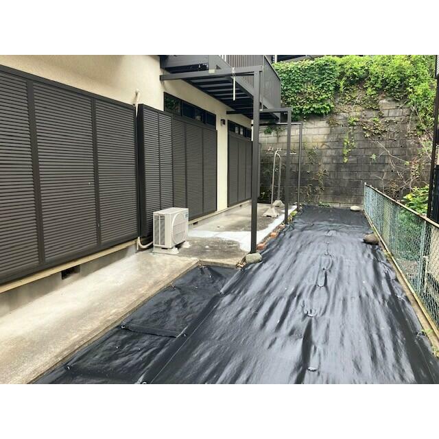 戸塚町Ｒ４貸家 ベランダ
