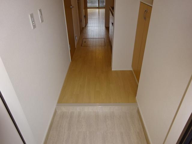 コンフォールＫ 玄関