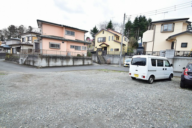 ウインディア大津B 駐車場