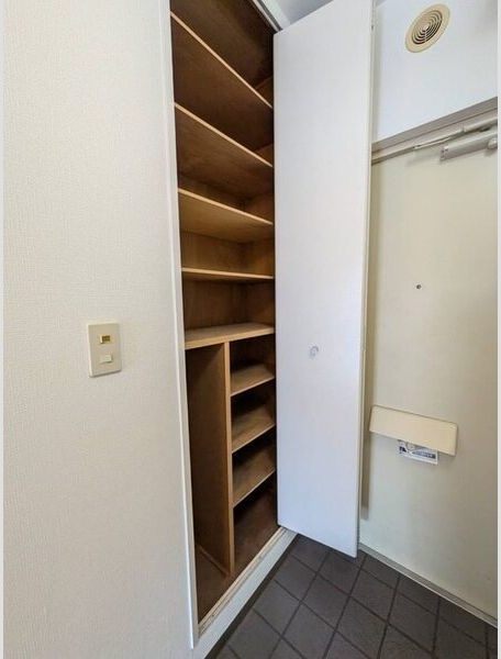 神奈川県厚木市妻田南１丁目 玄関