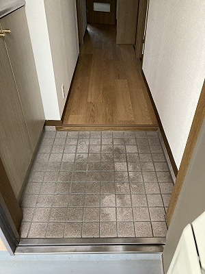 第３杉山ビル 玄関