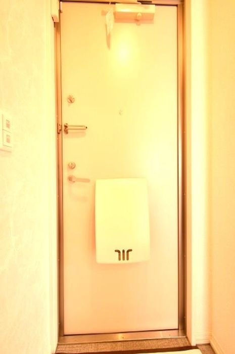 エトワールＭ　A棟 玄関