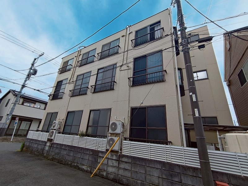 ジョイパレス平塚 203号室 外観
