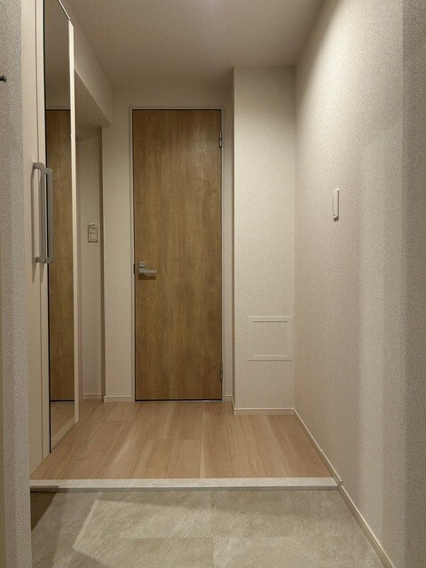 スアヴィス平塚八千代 玄関
