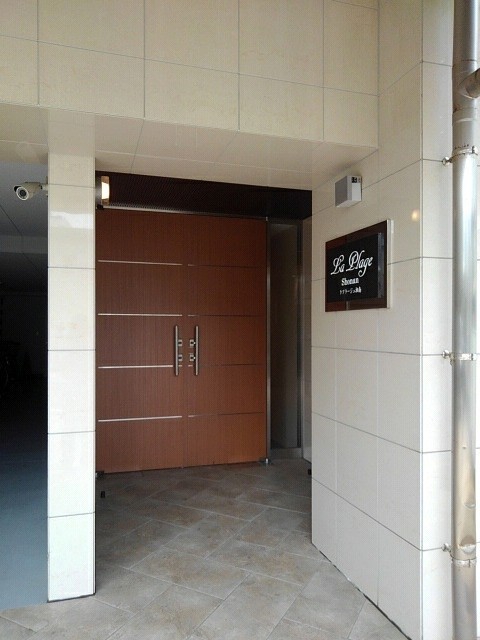 Ｌａ　Ｐｌａｇｅ　Ｓｈｏｎａｎ エントランス