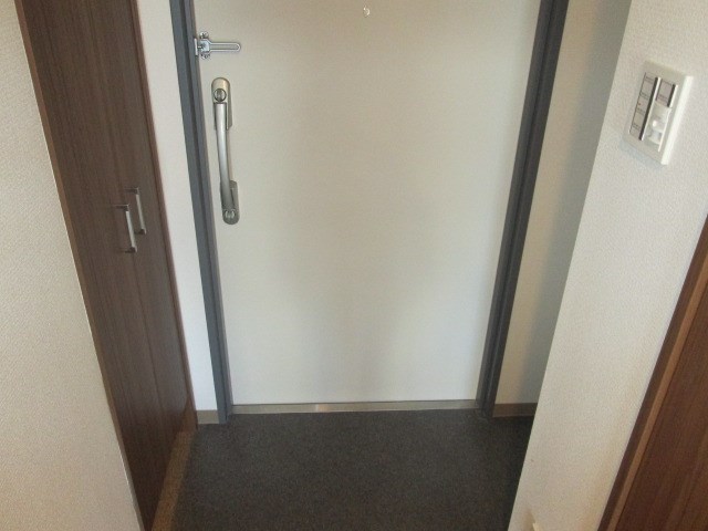 ドムス常盤 玄関