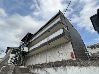 リブリ・サン湘南 201号室 外観
