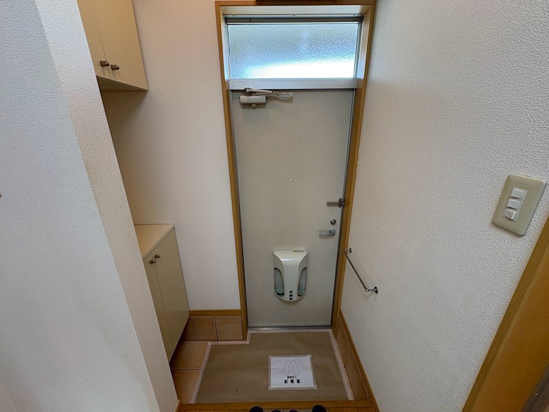 パレス華 玄関