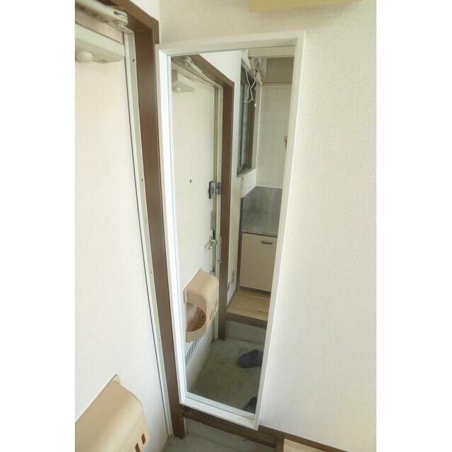 稲荷山ハイツ 玄関
