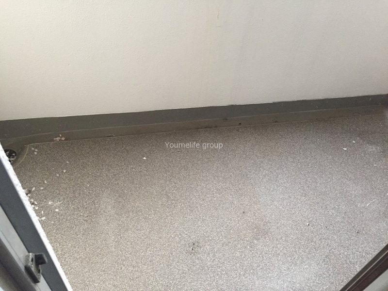 湘南台駅前分譲共同ビル ベランダ