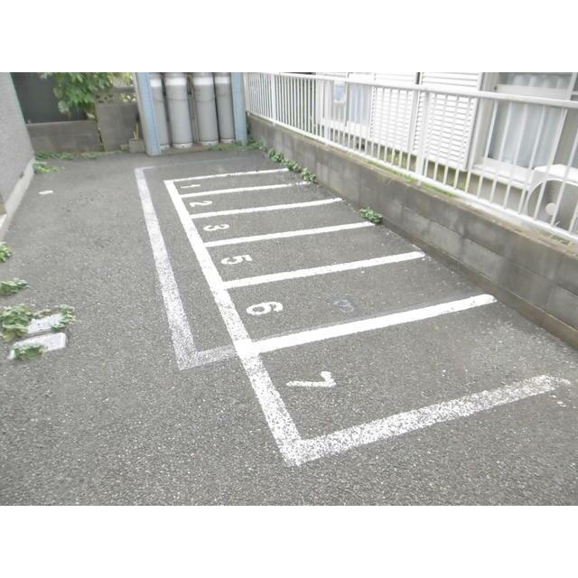 チェリー湘南 駐車場