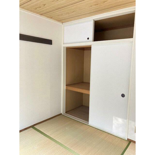 グローリーハイツ 収納