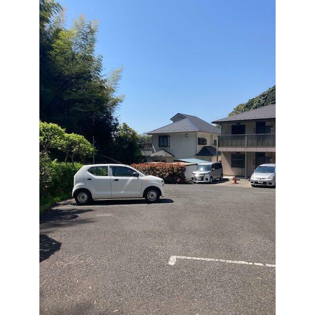 グローリーハイツ 駐車場
