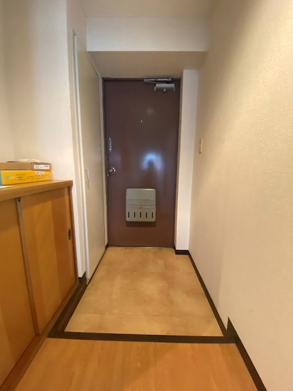 めぐみビル 玄関