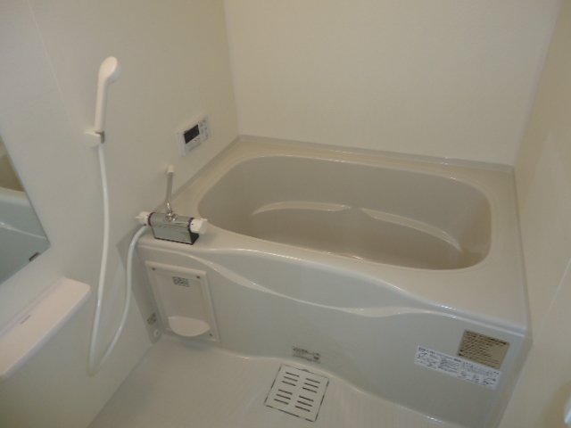 パインテール 風呂画像