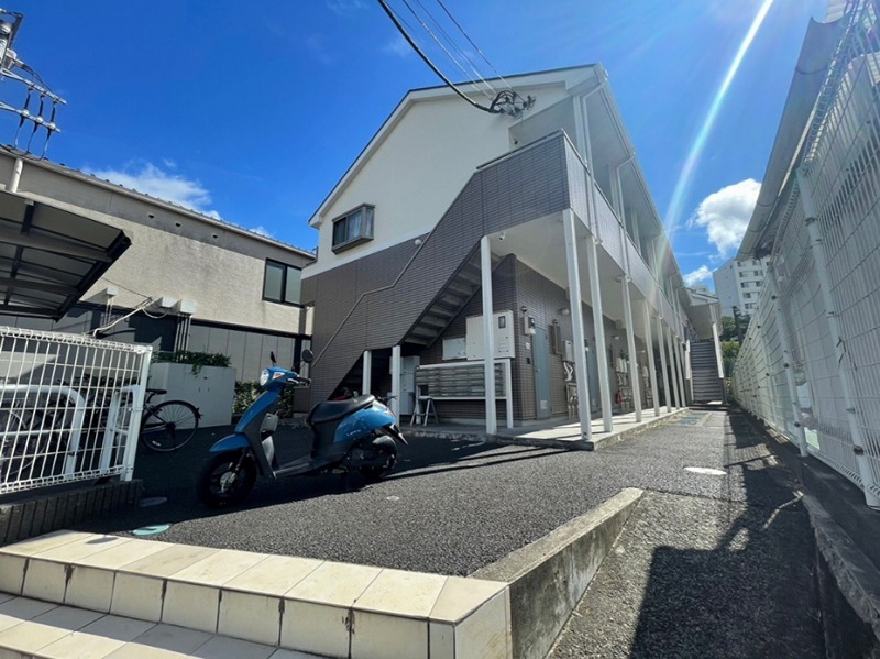 ＲｅＤＥＡＬ横浜戸塚 エントランス