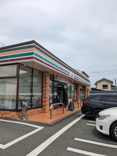 ハイツオータム コンビニ