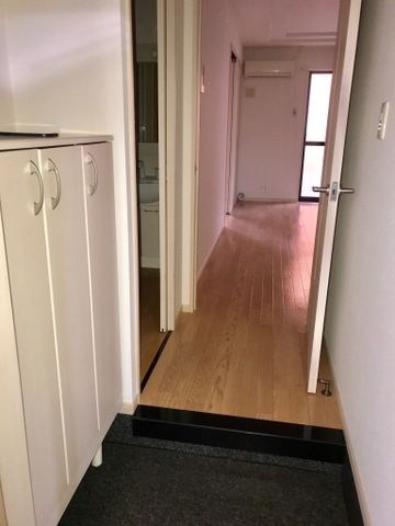 セレーヌ泉 玄関