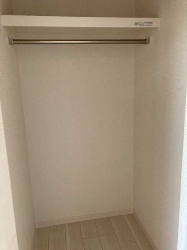 神奈川県秦野市南矢名 収納