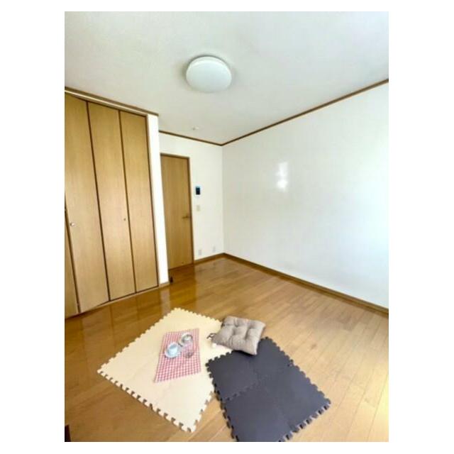 メローフラッツ湘南 リビング