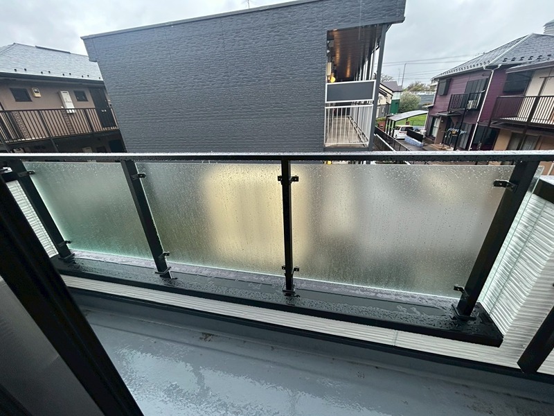 深谷町貸戸建て ベランダ