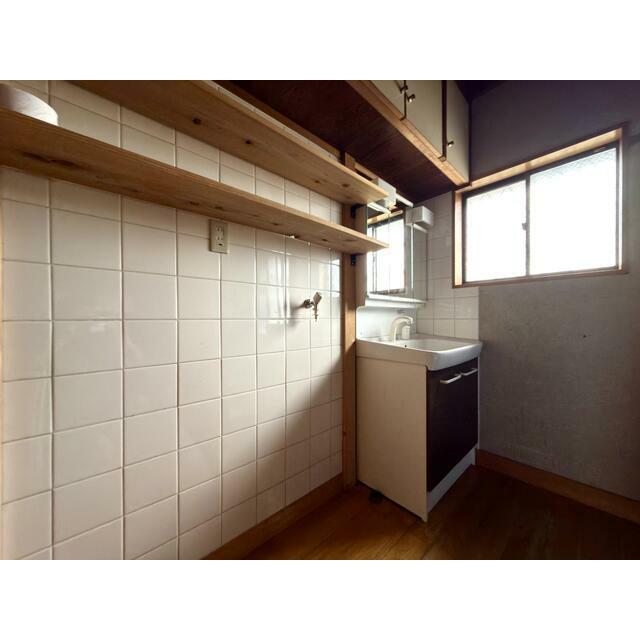 小田原市成田貸戸建 洗面所