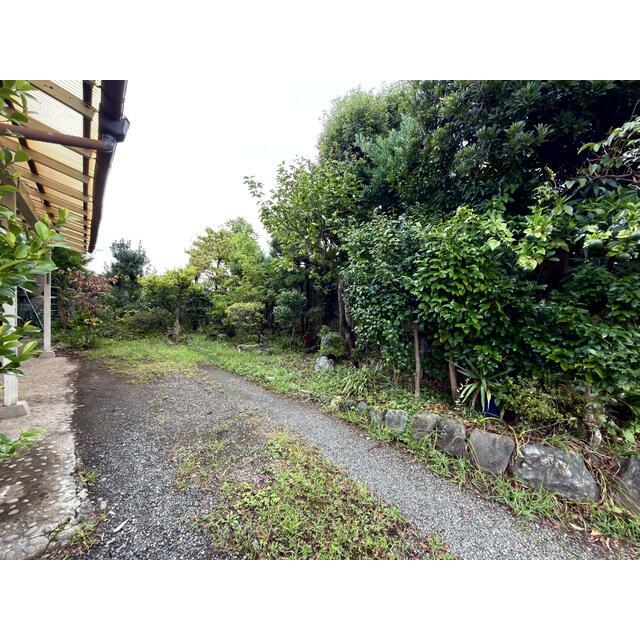 小田原市成田貸戸建 駐車場