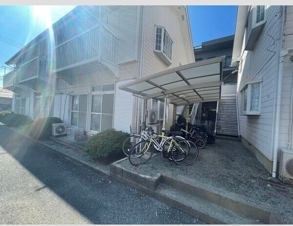 神奈川県厚木市妻田南１丁目 駐車場