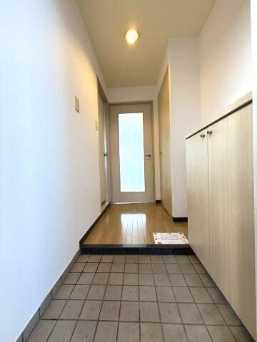 神奈川県平塚市榎木町 玄関