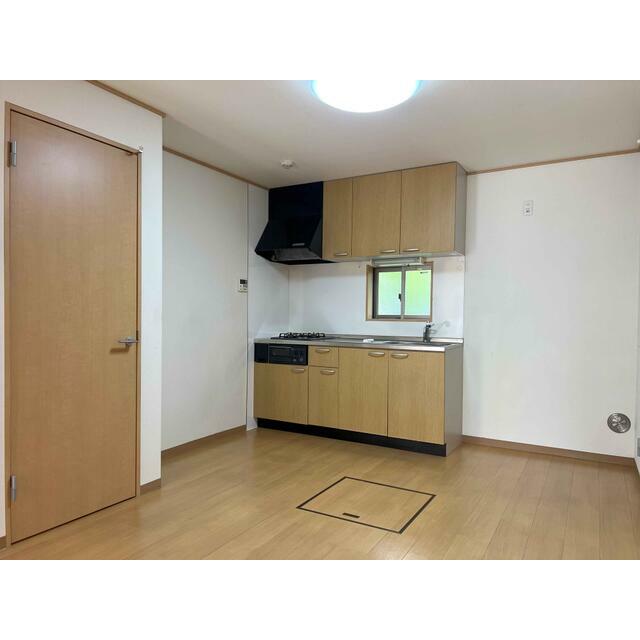 神奈川県茅ヶ崎市十間坂２丁目 リビング