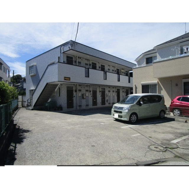 神奈川県横浜市栄区公田町 駐車場