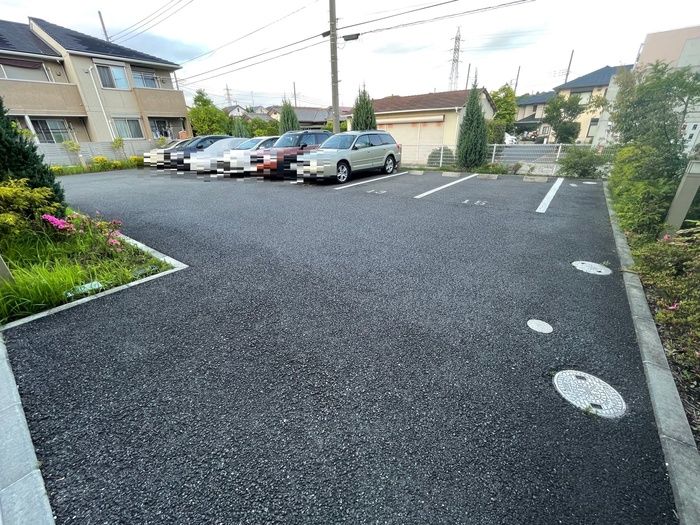 アヴェニール大清水 駐車場